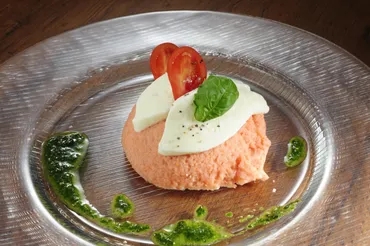 昨年に続き第二弾 「サントリー本気野菜」のトマトを使ったオリジナルメニューが登場 『六本木農園』にて5月31日(金)まで 