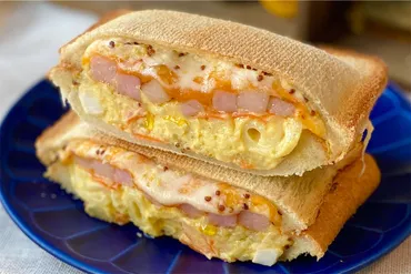 レシピ】ポテトサラダとベーコンのごちそうホットサンド