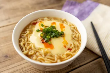 袋麺が倍うまくなる!?チーズソース味噌ラーメン:料理研究家ジョーさん。の『楽うまレシピ♪』第回│タウンワークマガジン