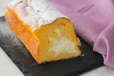 スポンジ生地の中には、とろ~りホイップクリーム!とろけるおいしさの「生パウンドケーキ」の作り方