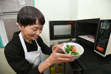 人生１００年クラブ：健康のために「3食食べる」 82歳、料理教室主宰 村上祥子さん 