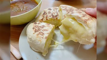 無印良品のナンミックスで作る『チーズナン』は罪深い味がしそう「らくらく便利にお店のナン作れるのずるい、欠点なんて何も無い」