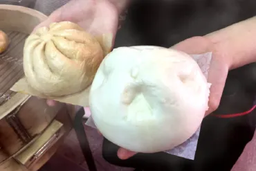 横浜中華街食べ歩きグルメ！おすすめ店と人気メニューは？中華街食べ歩き！肉まん、小籠包、スイーツ！