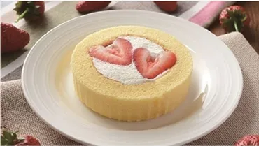ローソン゛いちご゛をのせた「プレミアムロールケーキ」発売!.から期間限定で