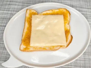 カルディの「ぬって焼いたらカレーパン」とは?アレンジレシピもあわせて紹介