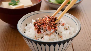 賞味期限切れの「ふりかけ」いつまで使える?腐る?見分け方や期限ごとの目安を詳しく解説!