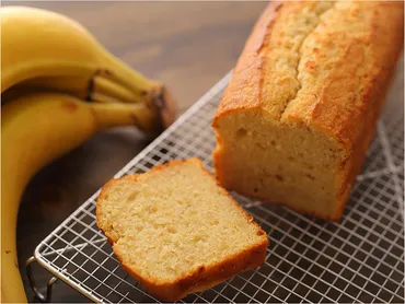 プロ直伝】しっとり軽やか、バナナパウンドケーキの作り方。風味＆コクがアップする裏技に注目！ 