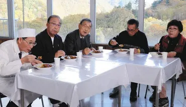 黒部ダム建設支えた味大町で「ビタミンちくわカレー」再現:中日新聞
