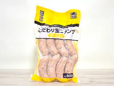 業スー屈指の豪快肉!『こだわり生フランク(チーズ入り)』はとろける粗挽きジューシー感がたまらない