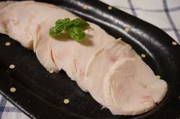 鶏ハムの冷やし方のコツと保存方法