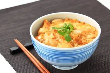 ダイエット中でも丼ものが食べたい!ヘルシー親子丼レシピ