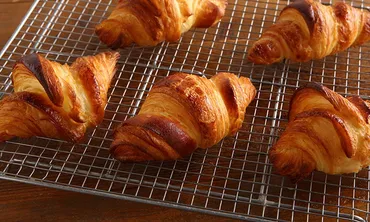 レシピあり】朝食が華やかに♪自家製クロワッサンの作り方