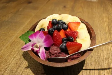 アサイーボウルの「アサイー」ってどんな食べ物?健康効果は?