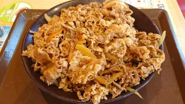 すき家の裏メニュー「牛丼キング」について広報に取材→実際に大食いライターが挑戦してみた(おたくま経済新聞) 