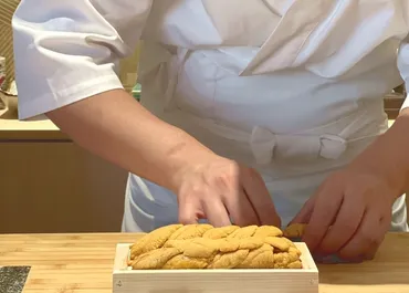 新年恒例の初競りで高額落札続出!貫万円で食べられるウニの寿司?
