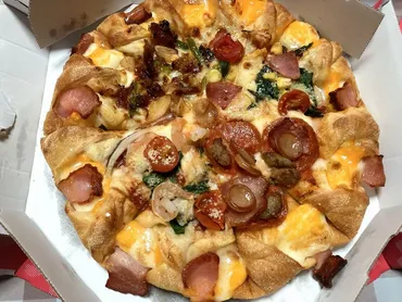 ドミノピザ゛チーズツイスト゛食べ比べレビュー】チーズンロールツイスト・チェダーベーコンツイスト・チーズツイスト【゛ピザ耳だけ゛チーズツイストブレッドも】