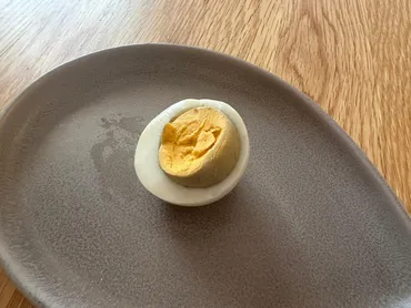 ゆで卵を切ったら中が黒っぽい!」←「腐ってる?食べていいの?」栄養士が解説(栄養士食堂)