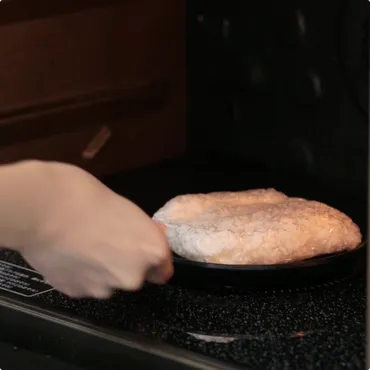 べちゃべちゃもパサパサも嫌!冷凍ごはんを美味しく解凍する方法