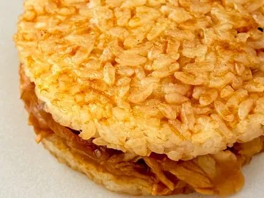 人気のワンハンド定食に新作!松屋のオンラインで買える「豚生姜焼きバーガー」が誕生