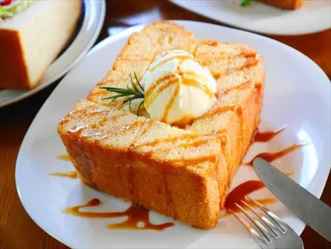 休日のお楽しみ♪じゅわっと広がる至福の味♡ハニーバタートースト