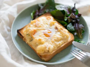 食パンアレンジ】ポテサラ土手の「ラピュタトースト」が絶品!