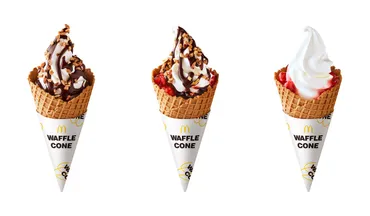期間限定】マクドナルドのワッフルコーンに「全部のせ」が登場するよ! 3種のフレーバーをいっぺんに味わえちゃいます