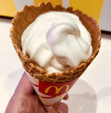 新発売】マックのワッフルコーンはソフトツイスト好きなら間違いなし