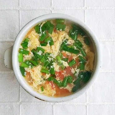 ふわふわ卵とトマトの酸辣湯