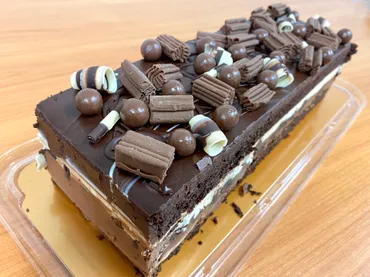 コストコ】濃厚すら生ぬるい！ 超高級スイーツ「タキシードケーキ」は単なるチョコレートのセメント 