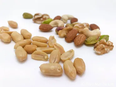 ナッツってどんな食べ物？種類・栄養・美容効果を徹底解説！(ナッツ、栄養、美容？)ナッツの基礎知識から、選び方、効果的な摂取方法まで