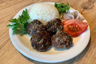トルコ風ミニハンバーグ「キョフテ(Köfte)」