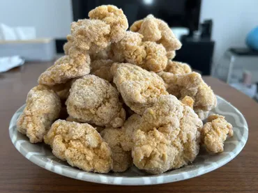 業務スーパー】人気の「タイでつくった美味しい唐揚げ」を実食レポ!外カリッ中ジューシーがやみつきになるおいしさ