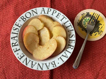 業務スーパーのカモミールティー（はちみつ&レモン）は香りが良く爽やかな味が魅力！ 