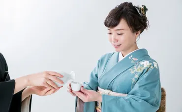 日本酒の席でスマートに！注ぎ方、受け方、マナーって？（日本酒、作法、エチケット）日本酒をさらに美味しく！大人のためのテーブルマナー