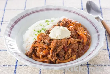ビーフストロガノフ【人気の洋食・牛薄切り肉で簡単】のレシピ・つくり方