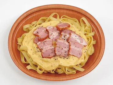 香ばしい燻しベーコンたっぷり 「生パスタ燻しベーコンのカルボナーラ」 7/14(火)発売