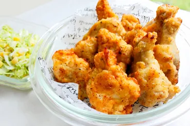 ケンタッキーフライドチキン(KFC)の秘密？創業者カーネル・サンダース氏とオリジナルチキンの魅力とは？KFCの歴史とクリスマスキャンペーンの成功、オリジナルチキンの部位別解説