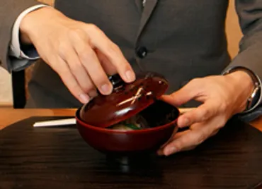 できる大人の食事のマナーvol.6> 和食のマナー │ ヒトサラマガジン