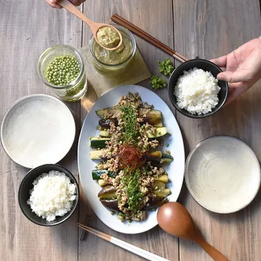 実山椒味噌のアレンジレシピ】『ナスとズッキーニの挽肉実山椒味噌炒め』