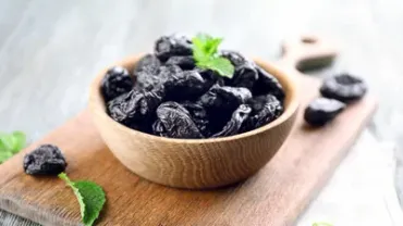 医師監修】妊婦はプルーンを食べてもいい？摂取量の目安や胎児への影響も解説！ 