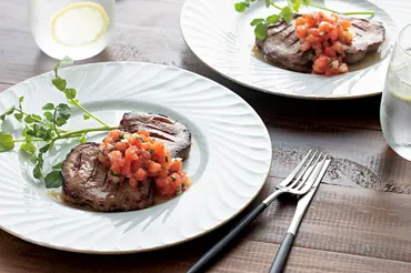 森シェフ」が伝授！簡単コストコごはん②「厚切り牛タンのフレンチ風ステーキ」 