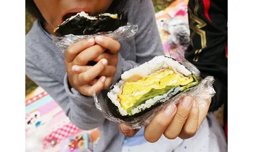 運動会にもピクニックにも簡単「おにぎらず」 