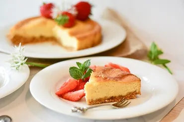 チーズケーキのカロリーと栄養は？体にとってのメリット・デメリット解説！ 