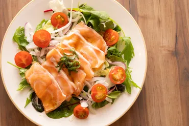 魚は美容と健康の味方!DHA・EPAの効果とおいしく食べるコツ【管理栄養士/美容アドバイザー豊田愛魅さん監修】