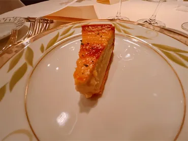 憧れのレストラン「オテル・ドゥ・ミクニ」でディナーレポ 