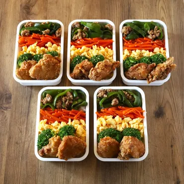 作り置きおかずで1週間のまるごと冷凍弁当!5品の超簡単レシピで5食分のお弁当献立(2025年3月22日)