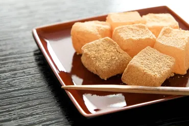名古屋の絶品わらび餅はどこで食べられる？人気店と特徴を徹底解説！名古屋で味わう、とろける口溶けのわらび餅の世界