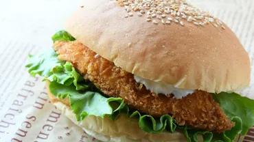 ソレダメ】ほうぼうフライバーガーの作り方。業務田スー子さんの業務スーパーアレンジレシピ 