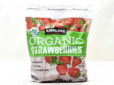 コストコの冷凍いちご『オーガニックストロベリー』は何が違うのか？ 非有機栽培品との風味の違いやコスパを確かめてみた 