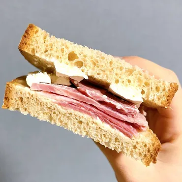 スタバ】このためにスタバ通うわ…！ありえないくらいハマった「贅沢サンド」3選